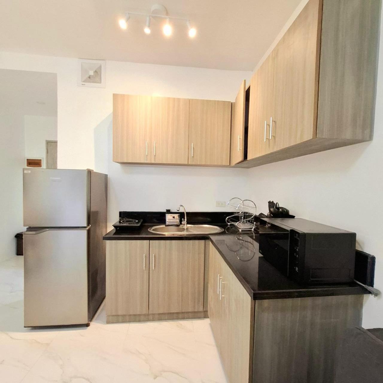 Manila Bayview Rental Eksteriør bilde