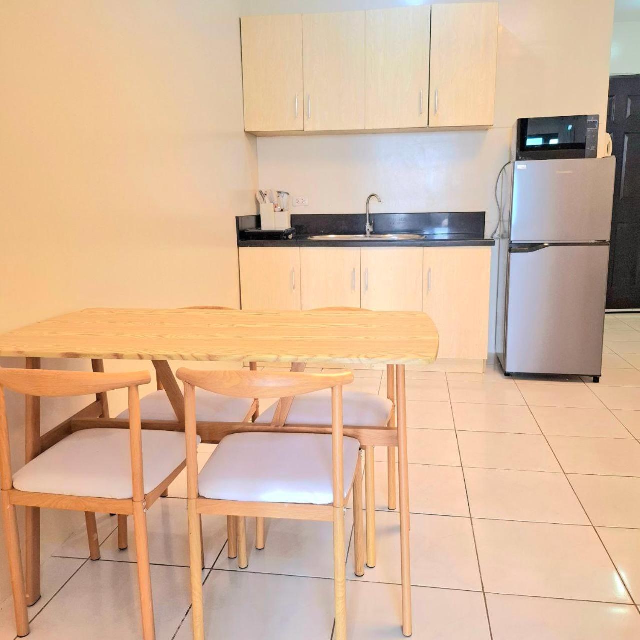 Manila Bayview Rental Eksteriør bilde