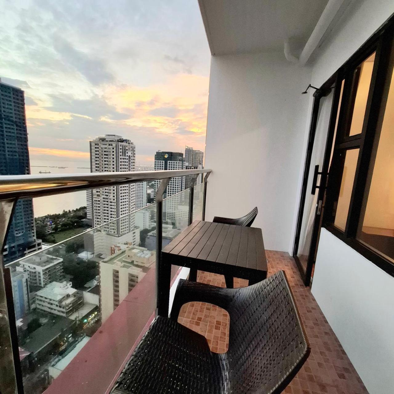 Manila Bayview Rental Eksteriør bilde