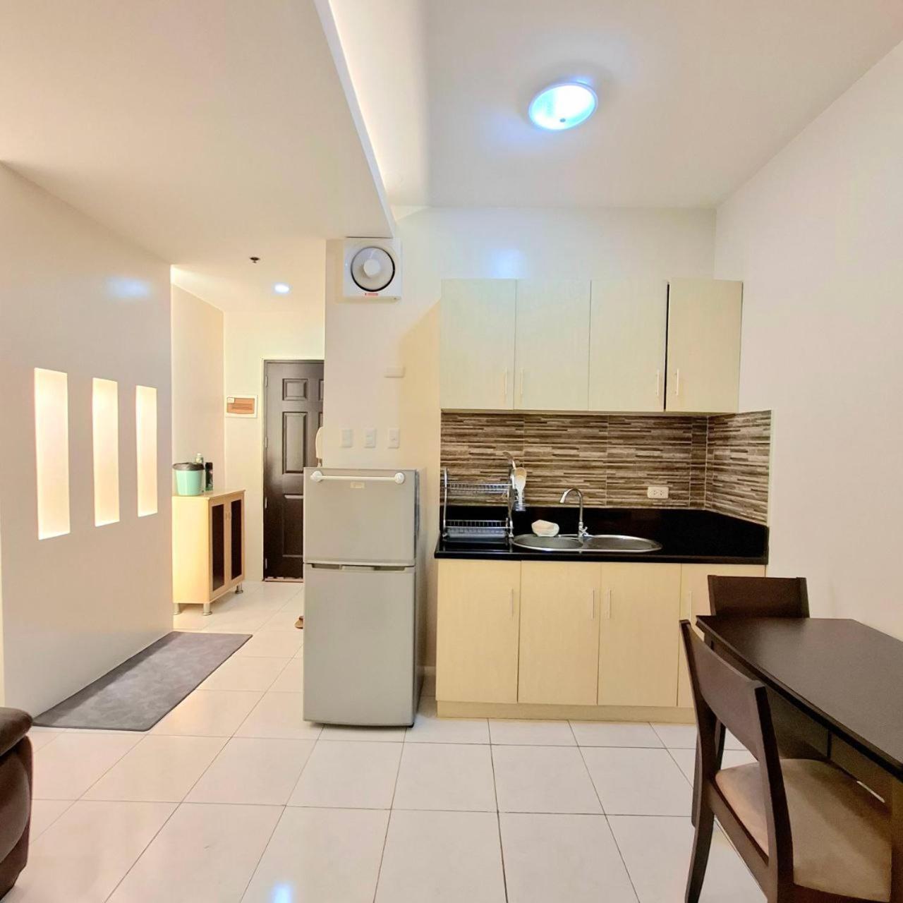 Manila Bayview Rental Eksteriør bilde